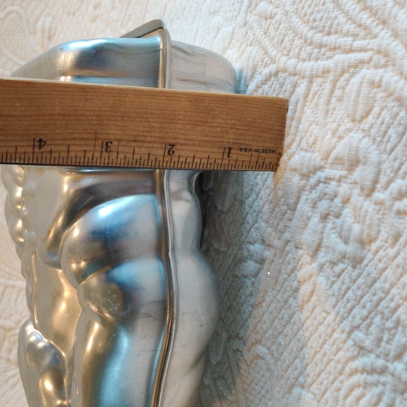 Vintage Christmas Santa Going Down The Chimney Cake form Baking Mold - Picture 9 of 9